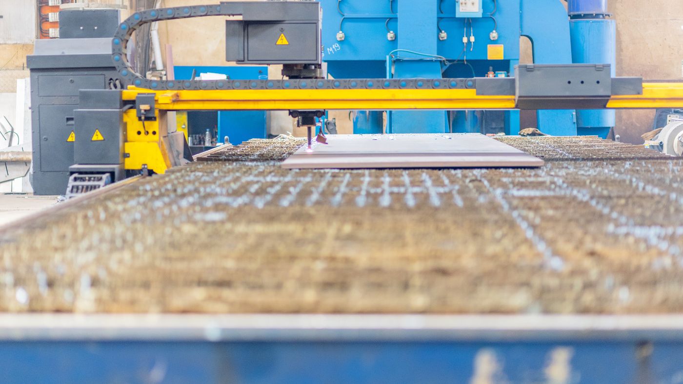 Plasma cutting machine